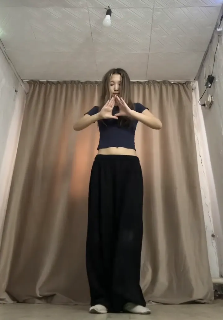 The original Ela Peida Funk dance by @bakomv on TikTok