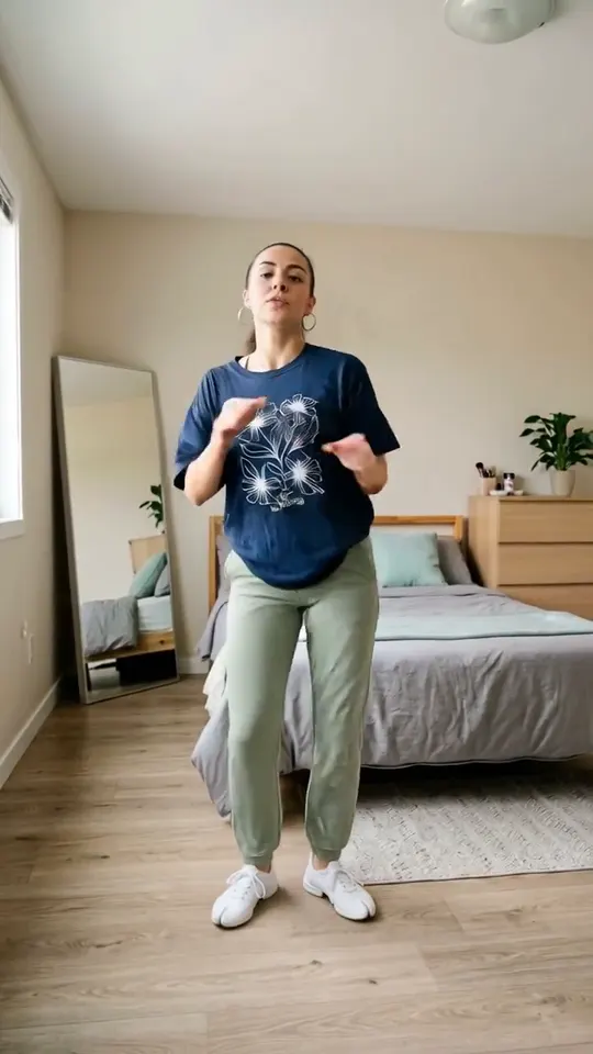 Handwave AI dance example made from one photo