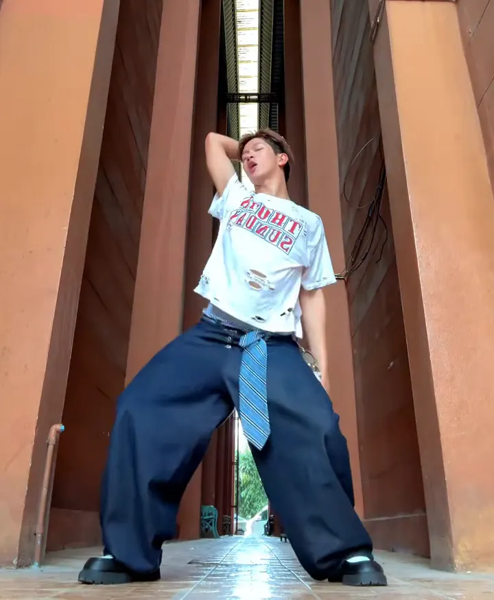 The original Tarantino dance by @flukechandatedance on TikTok