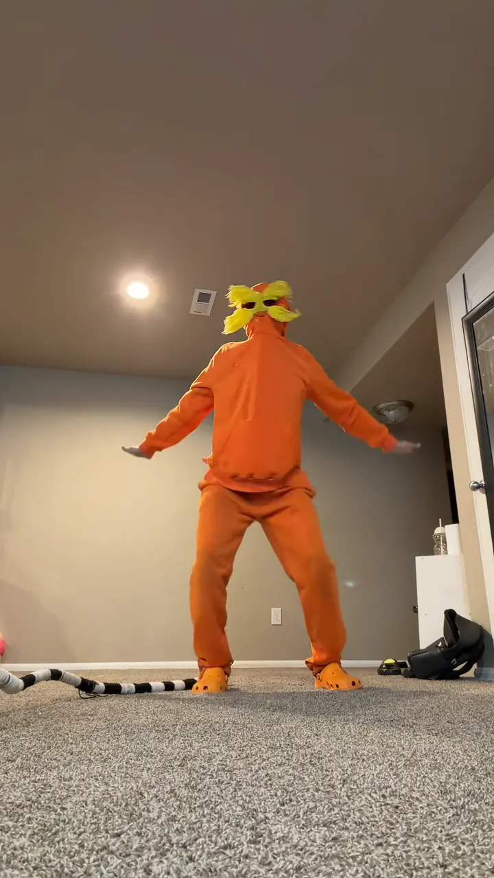 The original Thank You Babeh dance by @kliosn on TikTok